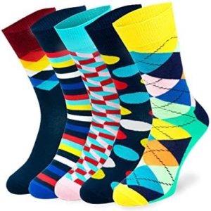 5 Paar bunte Socken mit verschiedenen Mustern