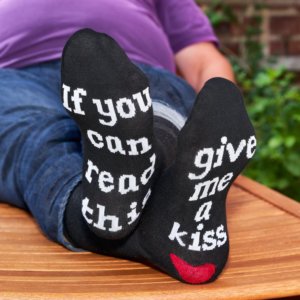 1 Paar Lustige Socken mit Spruch – Give me a kiss, 36-41